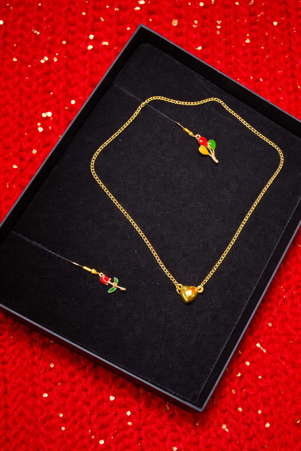 Heart style magnetic clasp Necklace and Earring set, Gift of love with flowers and balloons in it